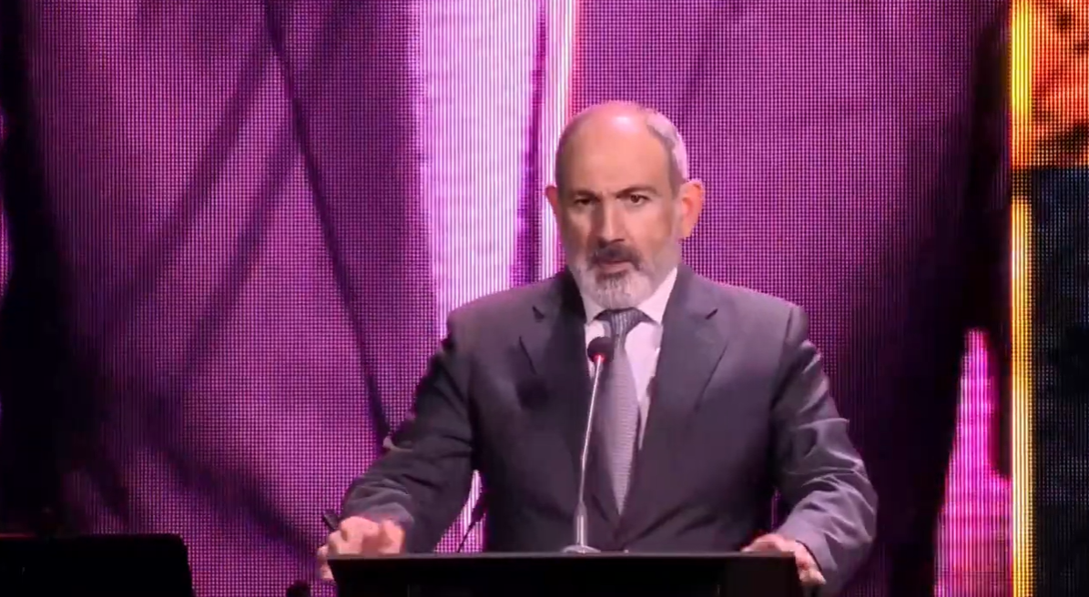 ՀՀ-ում թիմային ոգին, թիմային տրամաբանությունն իրապես զարգանալու մեծ տեղ ունի, և ֆուտբոլը բացառիկ նշանակություն ունի այս նպատակն իրագործելու ճանապարհին. վարչապետ