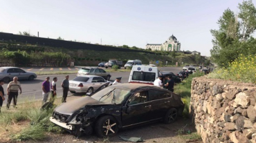 Երևան-Սևան ավտոճանապարհին ավտոմեքենան բախվել է պատին. տուժածները հոսպիտալացվել են