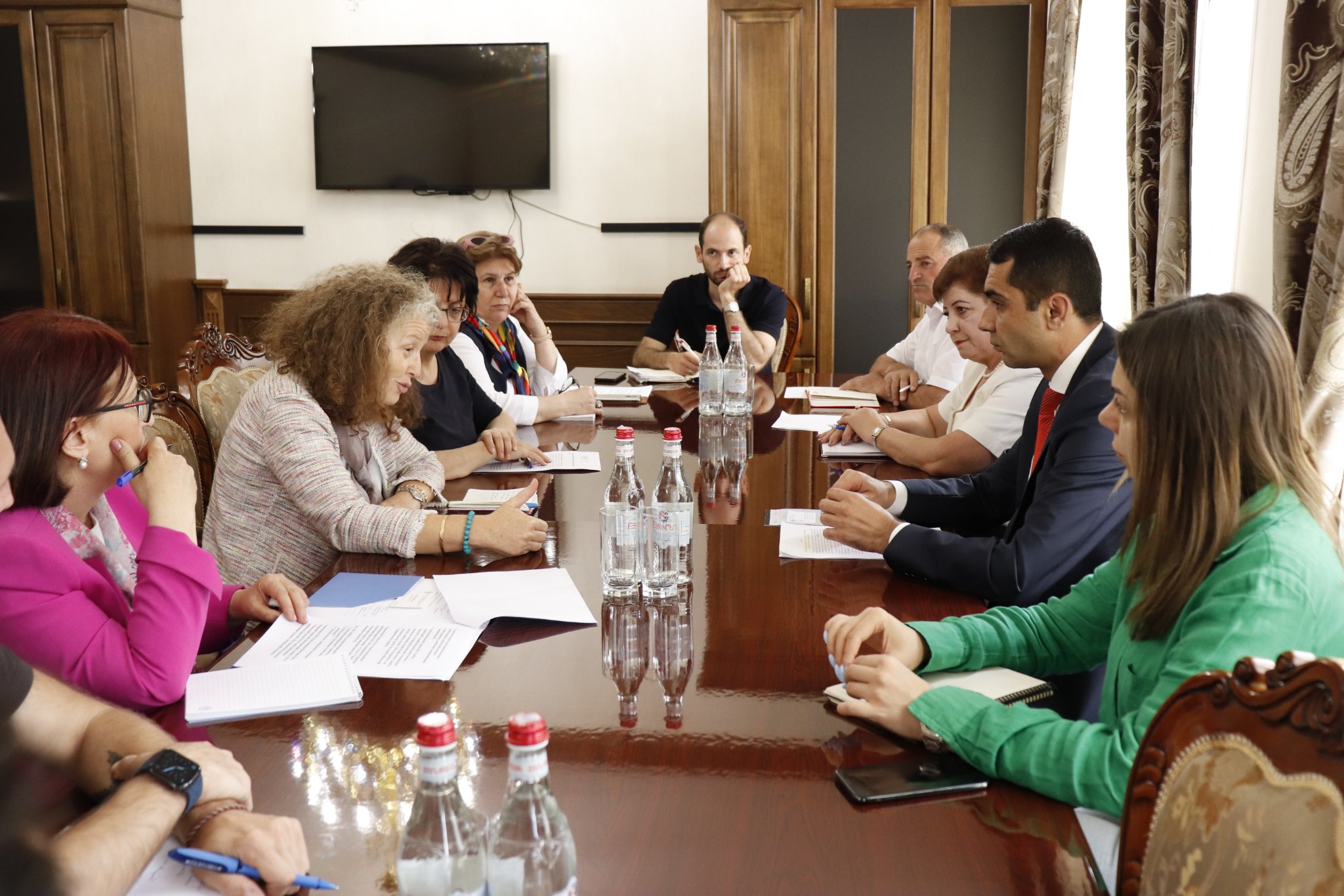 Հայաստանում ՄԱԿ-ի ներկայացուցիչը և Գեղարքունիքի մարզպետը քննարկել են գյուղատնտեսության ոլորտի աջակցման ծրագրերը