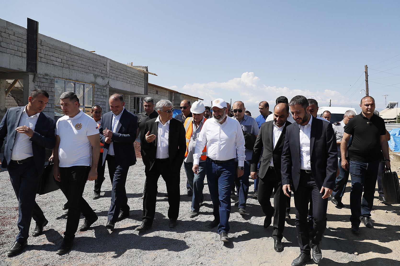 ՀՀ վարչապետը չնախատեսված կանգառ է կատարել Նոր Կյանք համայնքում