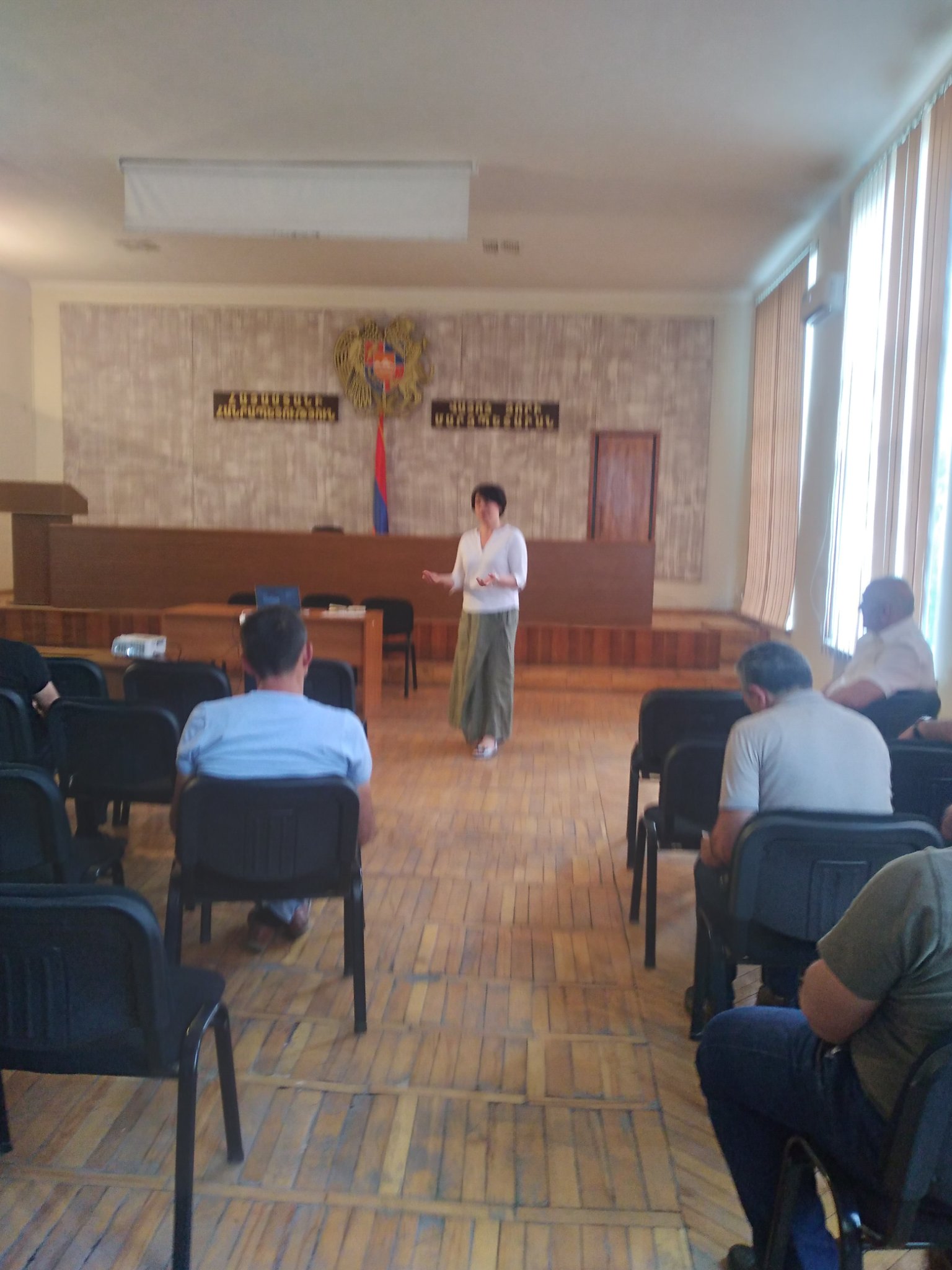 Վայոց ձորում հերթական քննարկումն է անցկացվել հիդրոֆտորածխածինների փուլային կրճատման ծրագրի մշակման շուրջ 