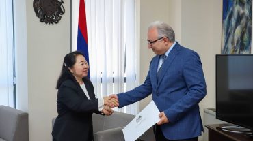 Լաոսի դեսպանն իր հավատարմագրերի պատճենն է հանձնել ՀՀ ԱԳ նախարարի տեղակալին