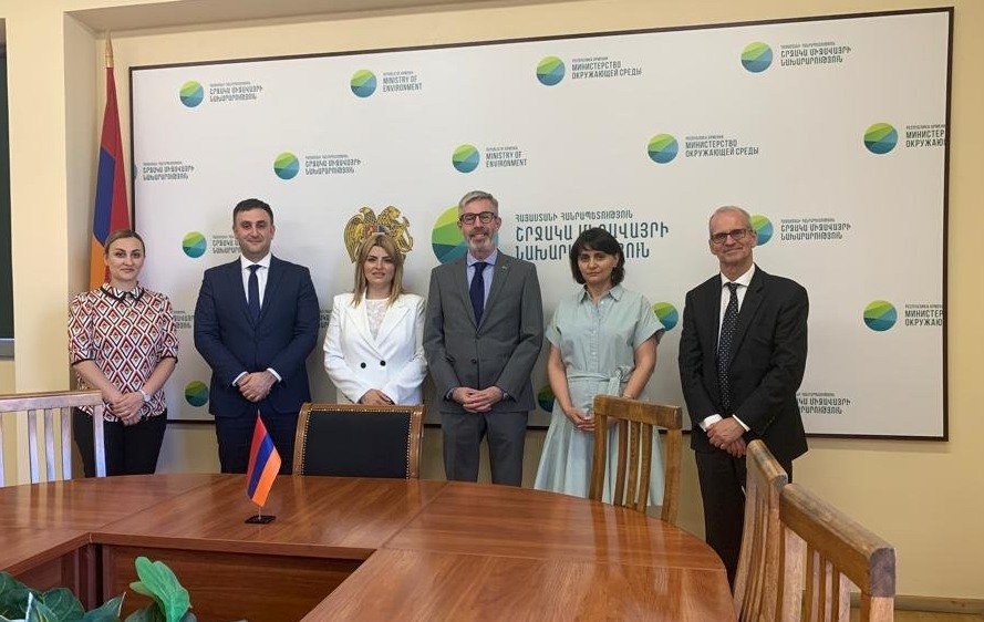 Քննարկվել են անտառային ոլորտում հայ-շվեդական համագործակցությանը, կոշտ թափոնների կառավարման ոլորտին վերաբերող հարցեր