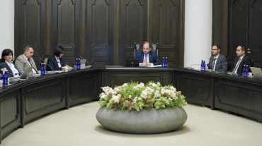 Արայիկ Հարությունյանի գլխավորությամբ քննարկվել են «Փառք աշխատանքին» քանդակի վերականգնմանն ուղղված աշխատանքները