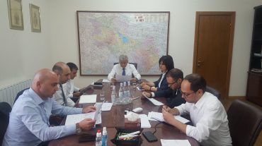 Ճանապարհամերձ հատվածներում խաչերի, հուշաքարերի կամ խաչքարերի տարերային տեղադրումը բացառելու համար մեկնարկել են խնդրի կանոնակարգմանն ուղղված աշխատանքներ