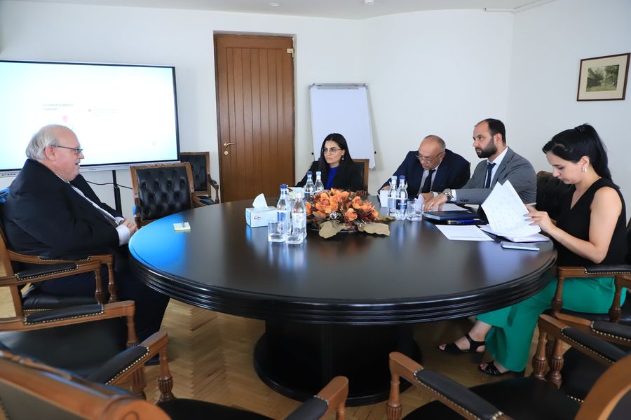 Էկոնոմիկայի փոխնախարարը Հայաստանում Լեհաստանի դեսպանի հետ քննարկել է Լեհաստանում Հայաստանի առևտրային ներկայացուցչության ստեղծման հնարավորությունը