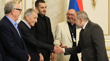 Նիկոլ Փաշինյանն ընդունել է «Ոսկե ծիրան» 19-րդ միջազգային կինոփառատոնի մասնակիցներին