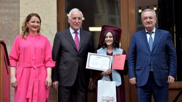 Հանրապետության նախագահը ՀՊՏՀ-ում մասնակցել է շրջանավարտների դիպլոմների հանձնման արարողությանը