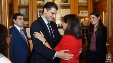 Երևանի քաղաքապետ Հրաչյա Սարգսյանը հանդիպել է Փարիզի գործընկերոջ՝ Անն Իդալգոյի հետ