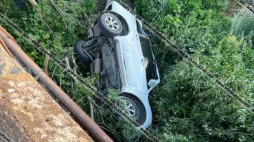 Լոռու մարզում 22-ամյա վարորդը Mitsubishi-ով կամրջից ընկել և կողաշրջվել է. կան վիրավորներ