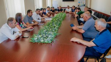 Անասնաբուծության ոլորտի խնդիրներն են քննարկվել Լոռու մարզի խոշոր և միջին տնտեսվարողների հետ