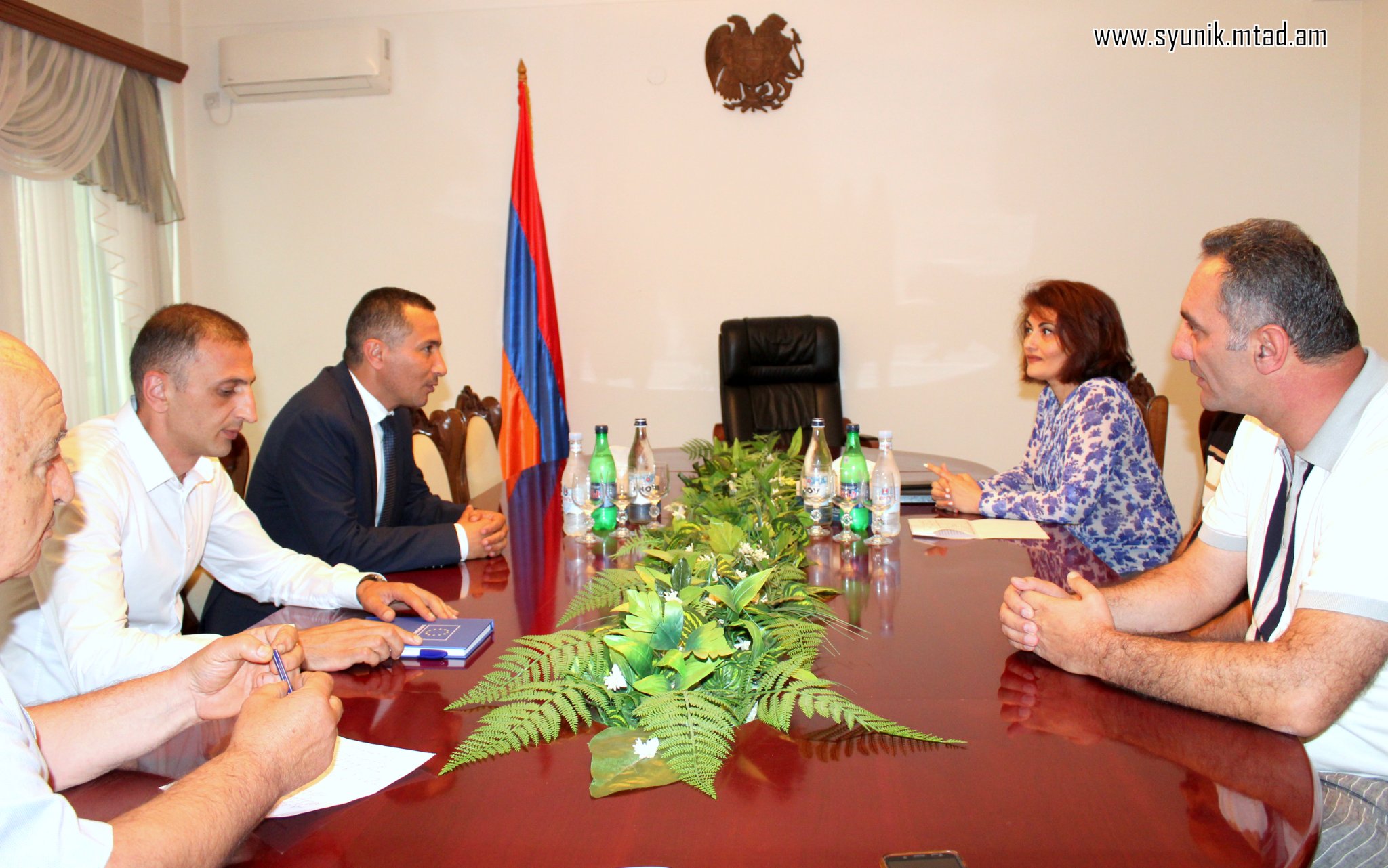Սյունիքի մարզպետը և «Վեոլիա Ջուր» ընկերության տնօրենը քննարկել են մարզի խմելու ջրի մատակարարման խնդիրը