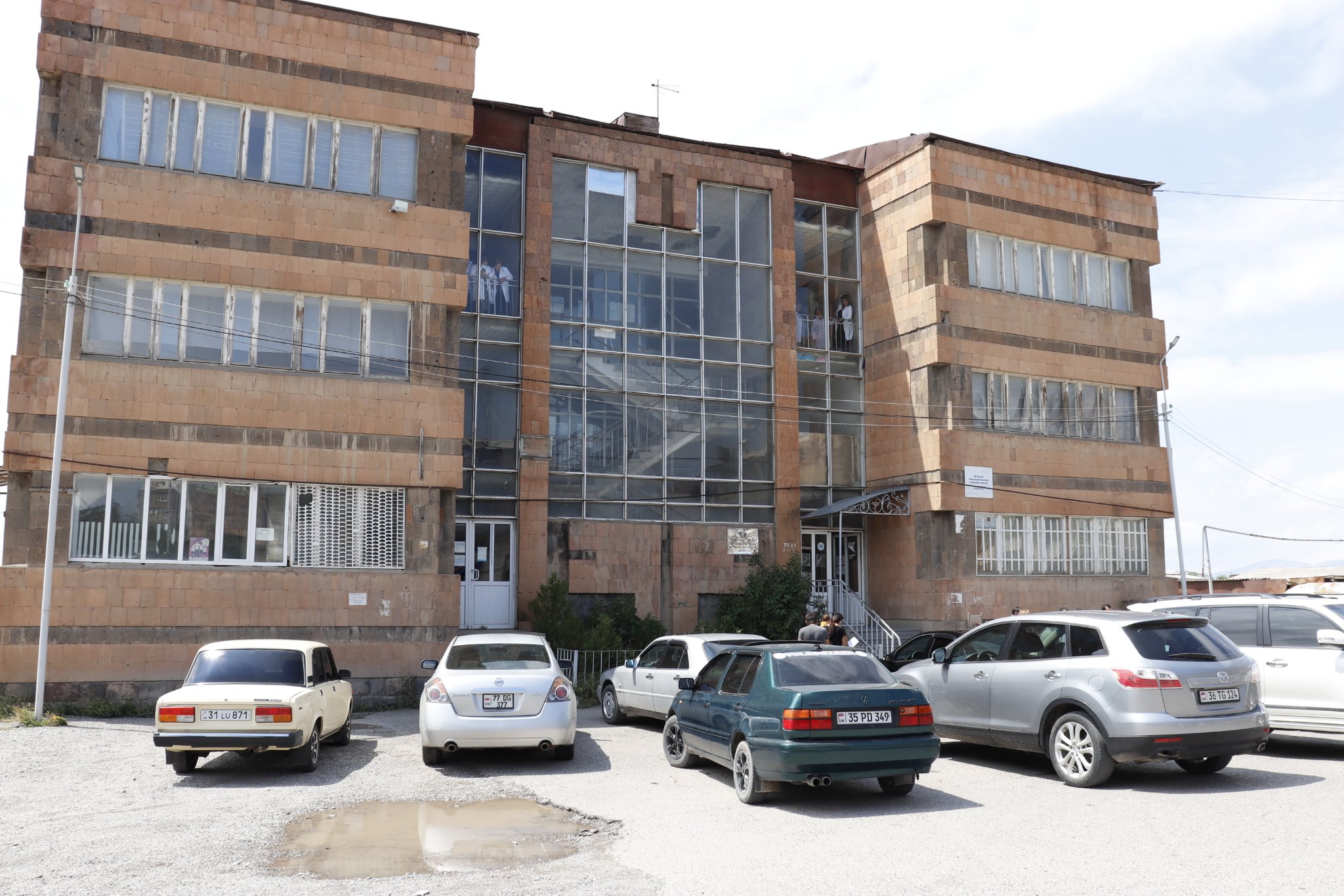 Վարդենիսի հիվանդանոցի շենքի սեյսմակայունության վիճակի փորձաքննություն է ընթանում․ Գեղարքունիքի մարզպետը ծանոթացել է պայմաններին