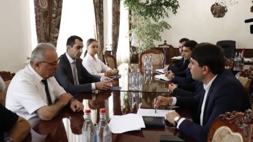 Գեղարքունիքի մարզպետն ու ՀՀ ՄԻՊ-ը քննարկել են մարզի սահմաններին տիրող իրավիճակը