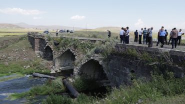 Քննարկվել են Կրասարի կամրջի ներկա վիճակին ու դրա վերականգնմանն առնչվող հարցեր