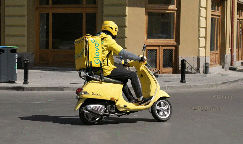 Glovo-ն սոցիալական իրավունքների նոր չափանիշ է սահմանում – նախագիծ «Առաքիչների համար»