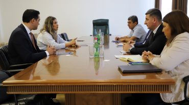 Գնել Սանոսյանն ընդունել է «Fly Arna» ընկերության գործադիր և կոմերցիոն բաժնի տնօրեններին