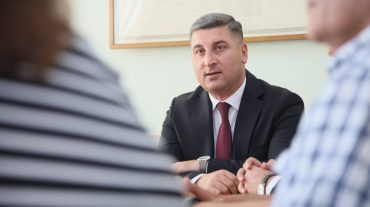 Գնել Սանոսյանը «Հանրապետական երկրաբանական ֆոնդում» ծանոթացել է արխիվային նյութերի պահման պայմաններին
