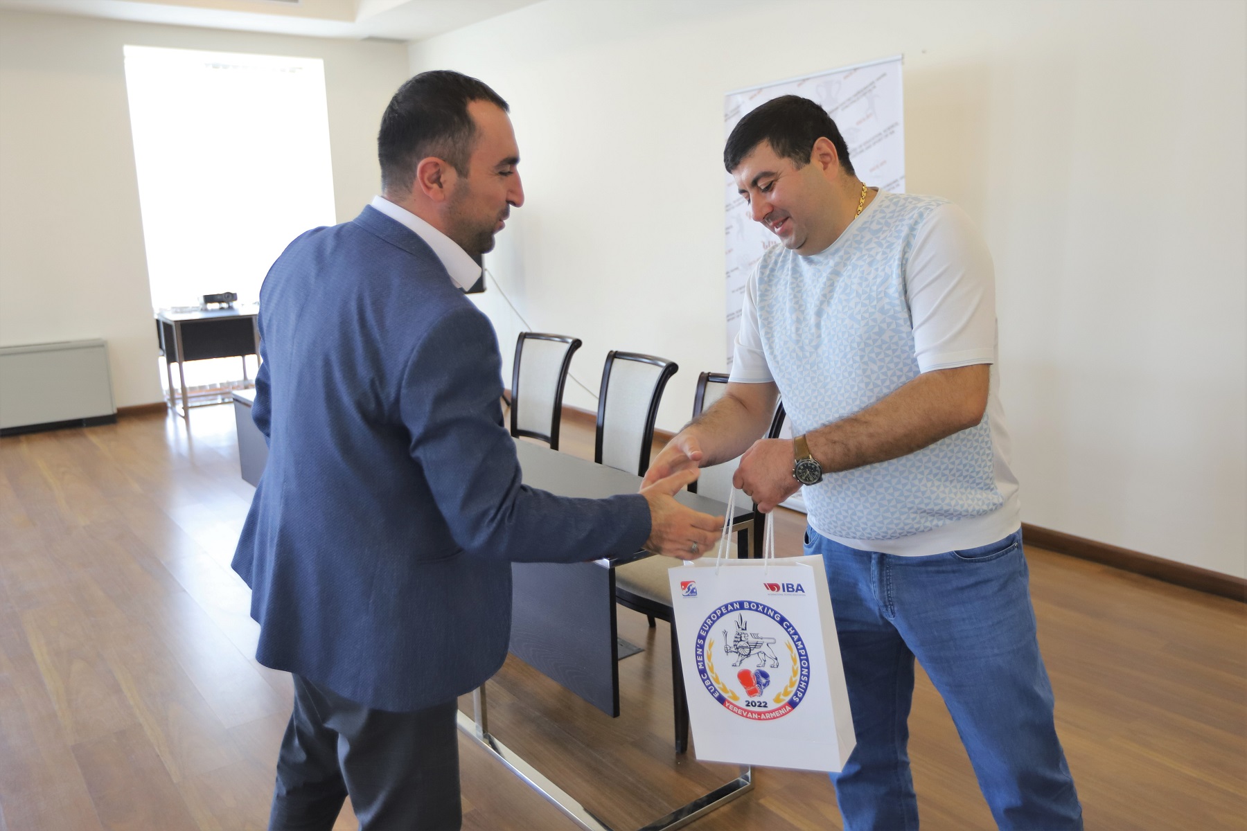 ԿԳՄՍՆ-ում պարգևատրվել են Եվրոպայի բռնցքամարտի առաջնության կամավորները