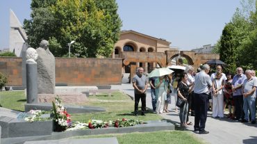 Այսօր մեծանուն գրող, մտավորական Վահագն Դավթյանի ծննդյան 100-ամյակն է