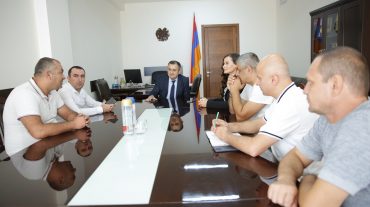 Կարեն Գիլոյանն ընդունել է Հեծանվային սպորտի օլիմպիական մանկապատանեկան մարզադպրոցի տնօրենին