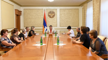 Արցախի նախագահն ընդունել է անհետ կորած զինծառայողների հարազատներին