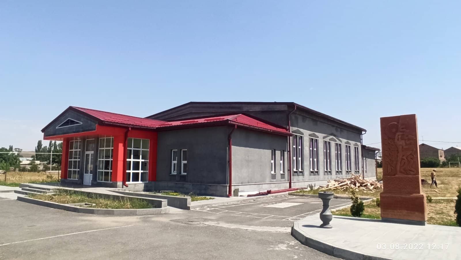 Ուժեղ քամու հետևանքով վնասված Փանիկի դպրոցի մարզադահլիճի տանիքը վերանորոգվել է