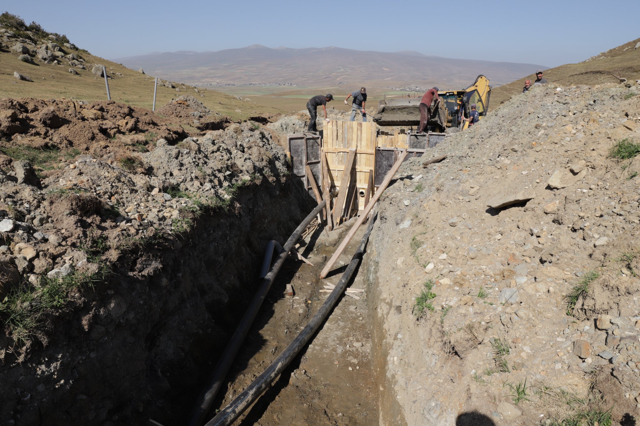Աշոցք համայնքի գյուղերում սուբվենցիոն ծրագրերով սկսվել են խմելու ջրագծերի, գազի ներքին ցանցի կառուցման աշխատանքները