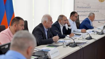 Նախագահ Վահագն Խաչատուրյանը մասնակցում է ՀՀ վարչապետին կից տնտեսական քաղաքականության խորհրդի նիստին