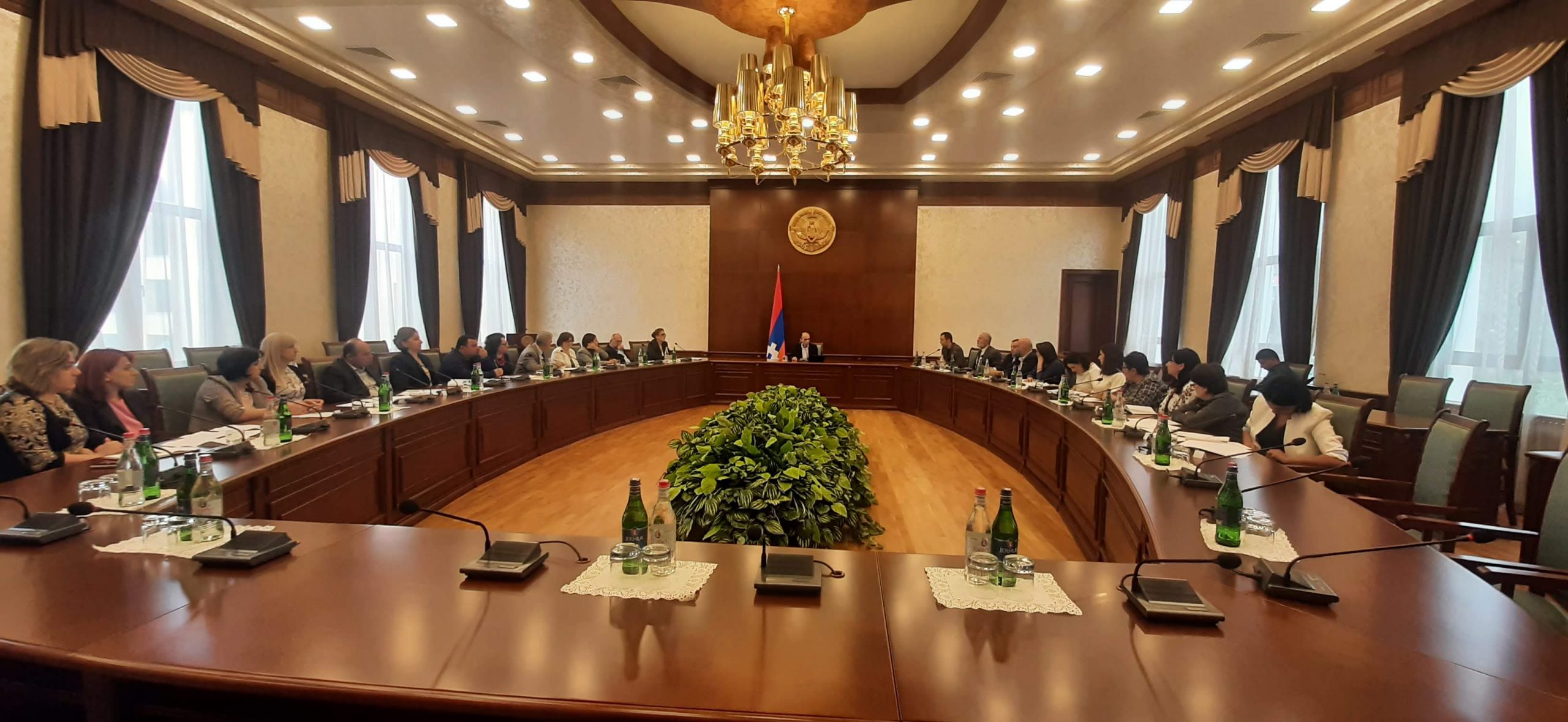 Պետական նախարարի մոտ քննարկվել է բարձրագույն կրթության համակարգի ուսման վարձերի փոխհատուցման ծրագիրը