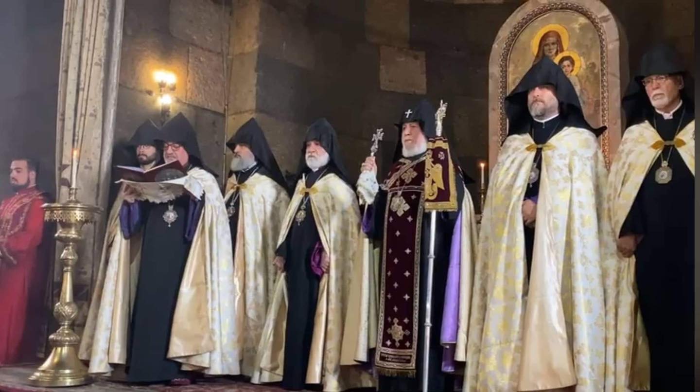 Անկախության տոնի առիթով՝ հանդիսապետությամբ Ամենայն Հայոց Կաթողիկոսի կատարվել է Հանրապետական մաղթանքի արարողություն