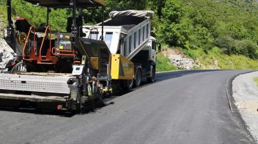 Հայտարարվել է հանրապետության 5 ավտոճանապարհների հիմնանորոգման աշխատանքների ձեռքբերման հրատապ բաց մրցույթ