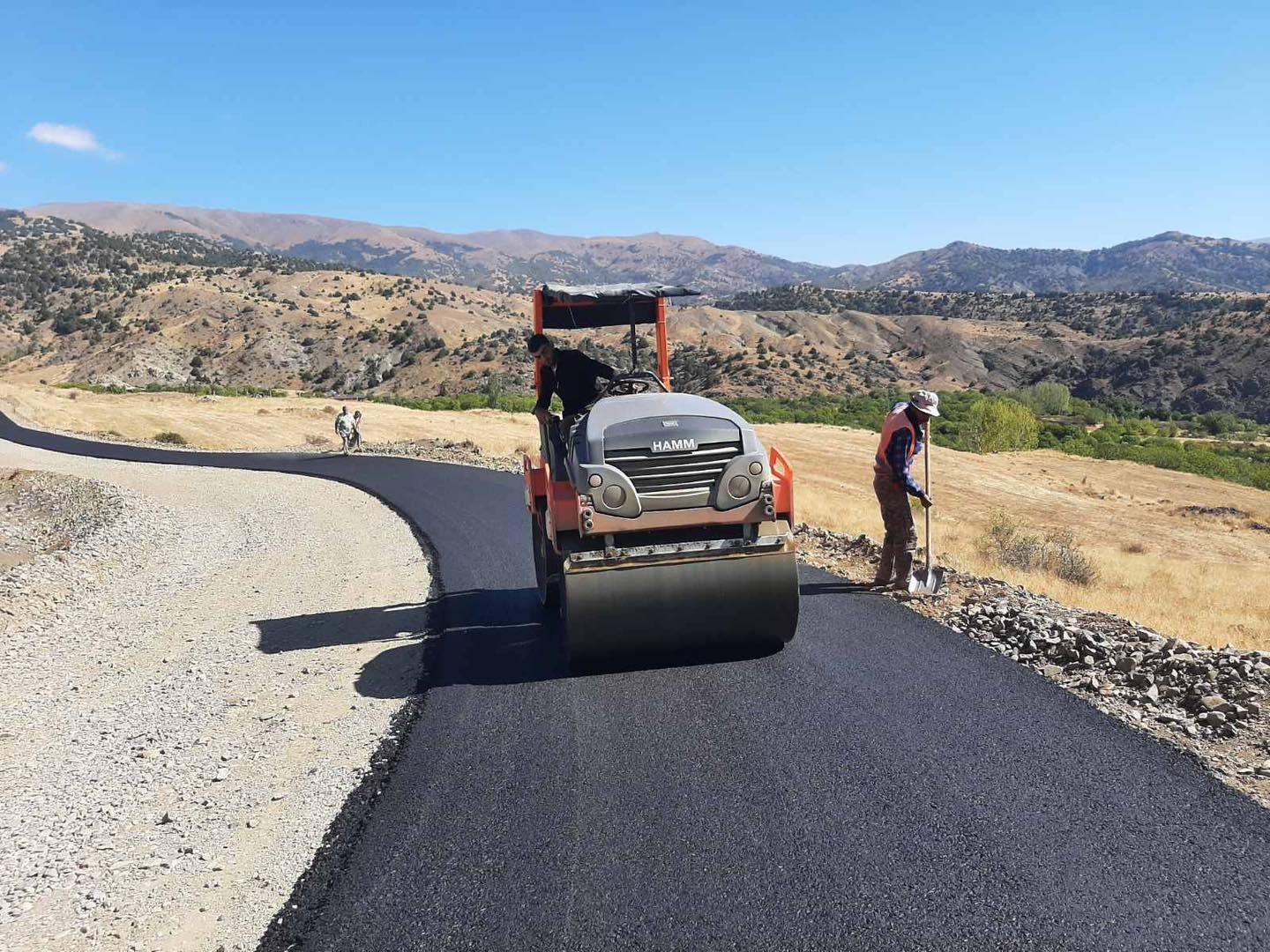 Հիմնանորոգվում է Տ-9-19, /Մ-2/-Հերհեր-Կարմրաշեն մարզային նշանակության ավտոճանապարհի մի հատվածը