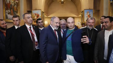 Վլադիվոստոկում Փաշինյանը հանդիպել է տեղի հայ համայնքի ներկայացուցիչներին