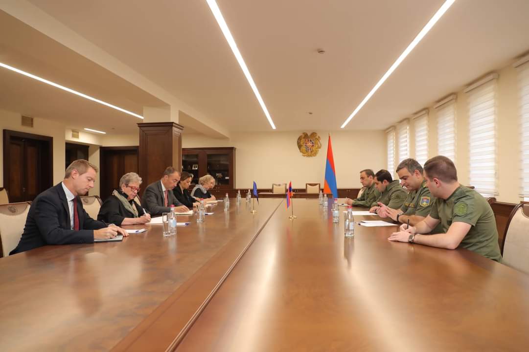 ՀՀ ՊՆ ղեկավարն ընդունել է Տոյվո Կլաարին