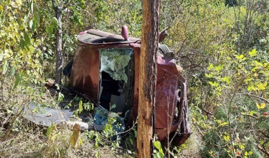 Երևան-Սևան-Իջևան ավտոճանապարհին մեքենան գլորվել է ձորը․ տուժածը հոսպիտալացվել է