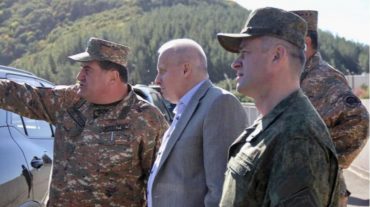 Սերգեյ Կոպիրկինը Ջերմուկ և Գորիս քաղաքներում հանդիպել է հայկական բանակի՝ տեղի հրամանատարության ներկայացուցիչների հետ