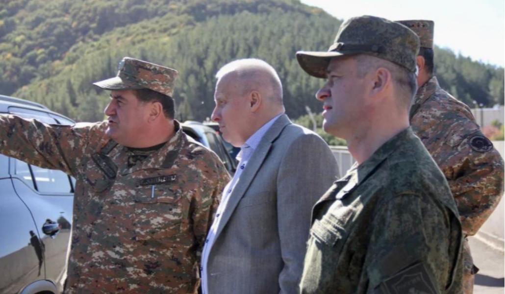Սերգեյ Կոպիրկինը Ջերմուկ և Գորիս քաղաքներում հանդիպել է հայկական բանակի՝ տեղի հրամանատարության ներկայացուցիչների հետ
