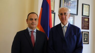 Զարեհ Սինանյանը Ֆրանսահայերի խորհրդի նախագահի հետ քննարկել է հայ-ֆրանսիական հարաբերություններին առնչվող հարցեր