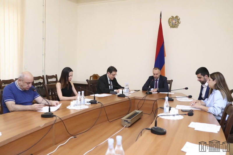 Հայաստանի և Բելառուսի առանց արտոնագրերի փոխայցելությունների մեխանիզմները դյուրացնող հարցն ԱԺ հանձնաժողովում հավանության է արժանացել