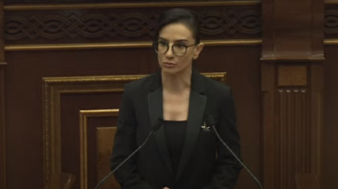 Աննա Վարդապետյանը ԱԺ-ում երդմամբ ստանձնեց ՀՀ Գլխավոր դատախազի պաշտոնը