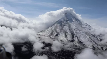 Փրկարարները վայրէջք են կատարել Կլյուչևսկոյ հրաբխի վրա, որտեղ ութ զբոսաշրջիկ է մահացել