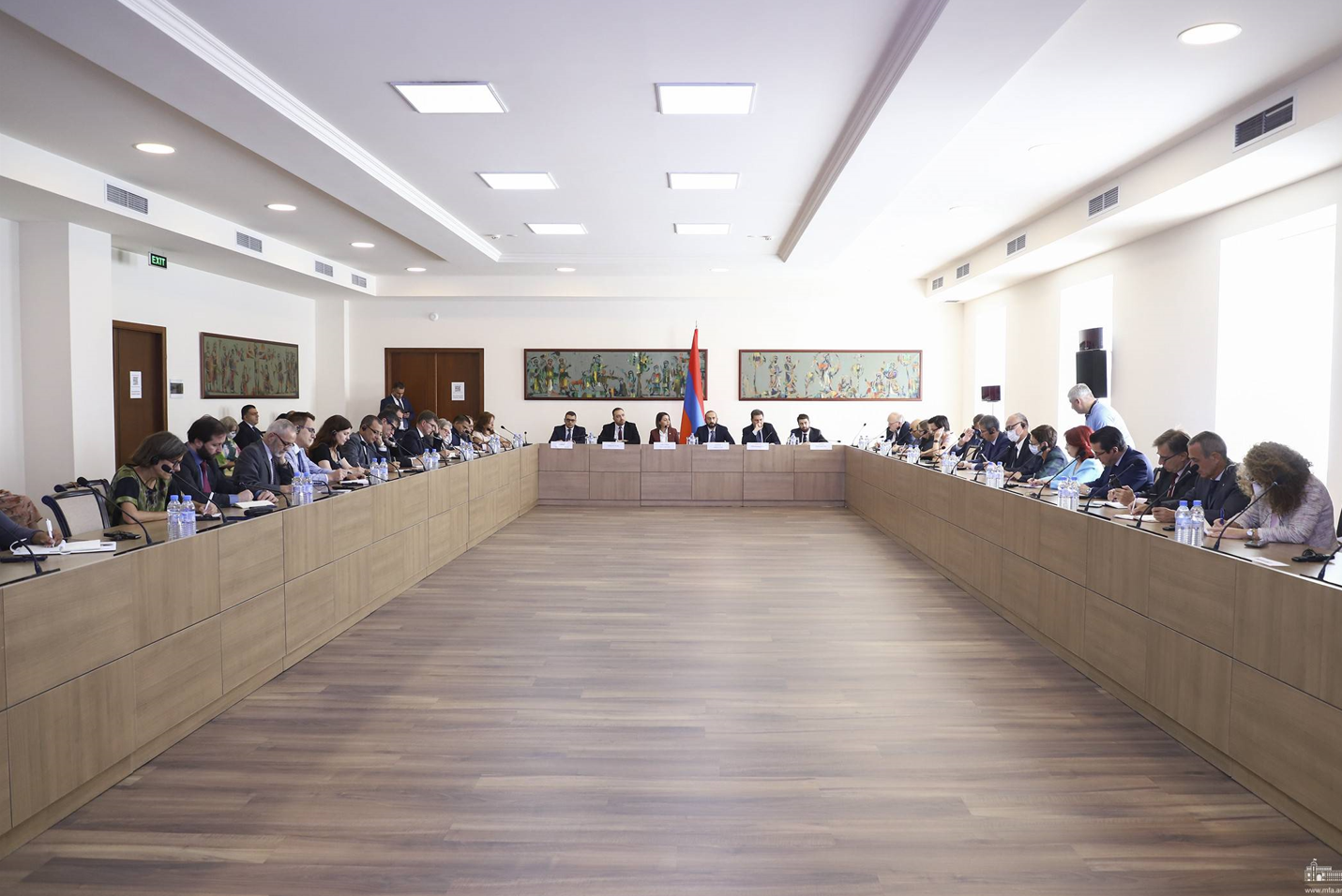 Ադրբեջանի այս ագրեսիան միջազգային իրավունքի՝ ՄԱԿ-ի կանոնադրության, Հելսինկյան եզրափակիչ ակտի և միջազգային հումանիտար իրավունքի կոպտագույն խախտում է․ ՀՀ ԱԳՆ