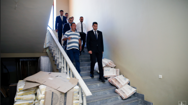 Քաղաքապետ Հրաչյա Սարգսյանը վերանորոգվող թատրոններում և մշակութային օջախներում ծանոթացել է ծրագրերի ընթացքին