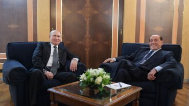 Պուտինի՝ Բեռլուսկոնիին նվիրած օղին կարող է խախտել պատժամիջոցները
