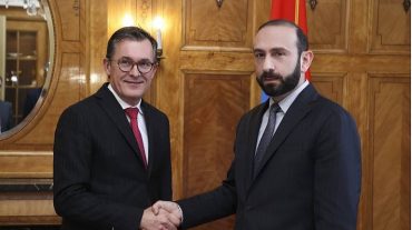 Արարատ Միրզոյանը հանդիպել է ԵԱՀԿ ՄԽ Ֆրանսիայի համանախագահ Բրիս Ռոքֆոյի հետ