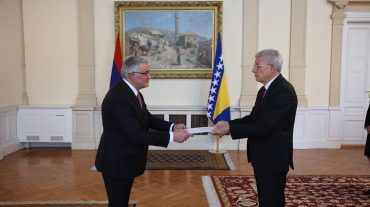 Դեսպան Աշոտ Հովակիմյանն իր հավատարմագրերն է հանձնել Բոսնիայի և Հերցեգովինայի նախագահության նախագահողին