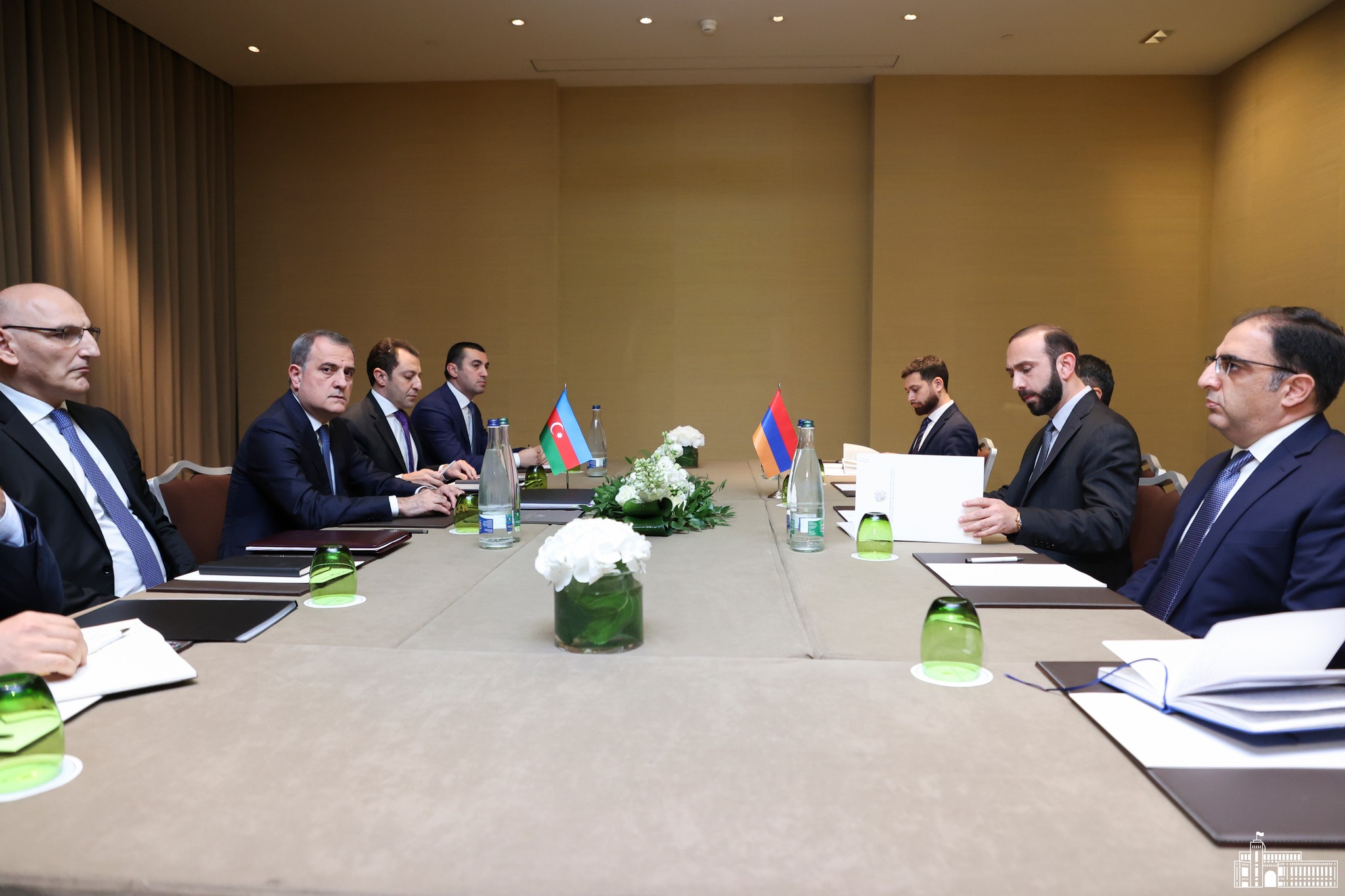 Ժնևում մեկնարկել է Հայաստանի և Ադրբեջանի ԱԳ նախարարների հանդիպումը