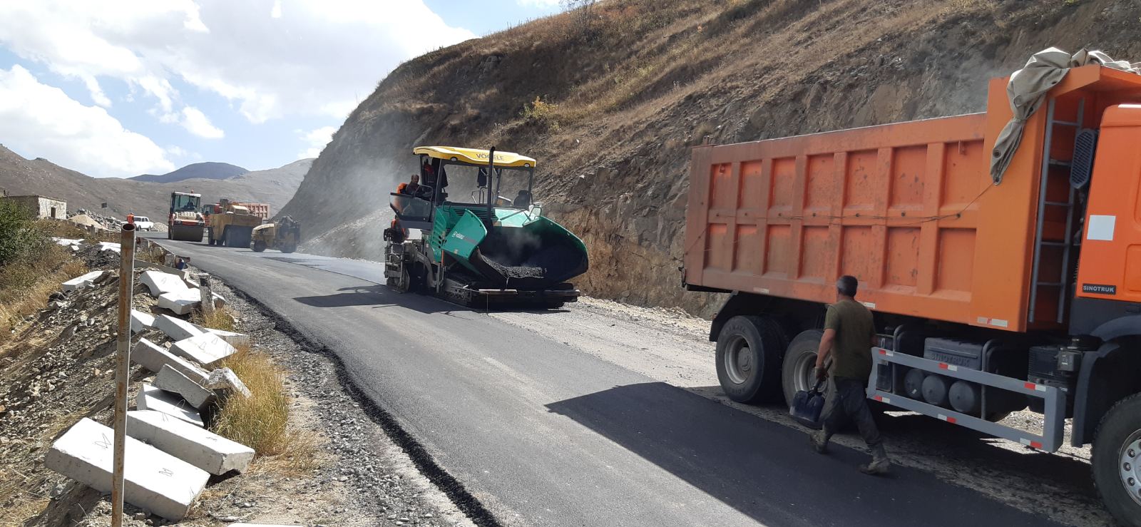 Նորոգվում է Երևան-Երասխ-Գորիս-Մեղրի-Իրանի սահման միջպետական նշանակության ավտոճանապարհի մի հատվածը