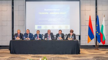 Զարեհ Սինանյանը մասնակցել է «Եվրոպա-Հայաստան 2022» բիզնես ֆորումին. կարևորվել է նաև Երևան-Սոֆիա ուղիղ չվերթների վերականգնման հարցը